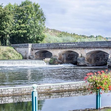 Entre Canal Et Vignes Bed & Breakfast Escolives-Sainte-Camille Exterior foto
