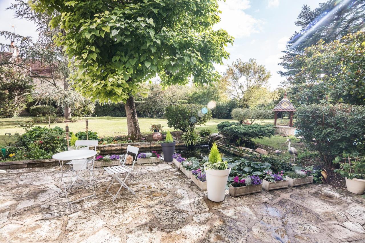 Entre Canal Et Vignes Bed & Breakfast Escolives-Sainte-Camille Exterior foto
