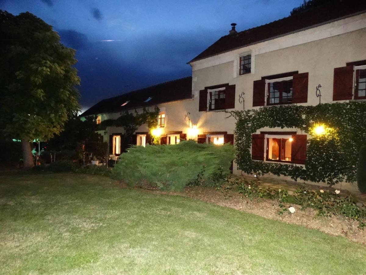 Entre Canal Et Vignes Bed & Breakfast Escolives-Sainte-Camille Exterior foto